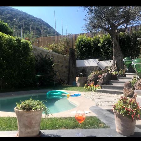La Casetta Al Porto Di Ischia Lägenhet Exteriör bild